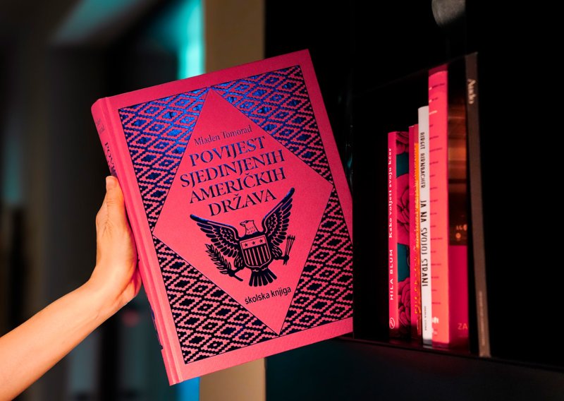 Poklanjamo monografiju 'Povijest Sjedinjenih Američkih Država' Mladena Tomorada