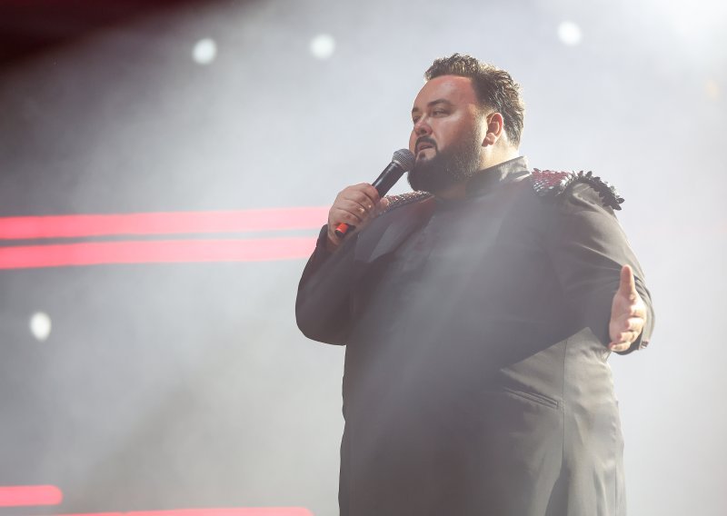 Jacques Houdek pokazao 20-godišnju kćer koju rijetko viđamo: Evo čime se bavi