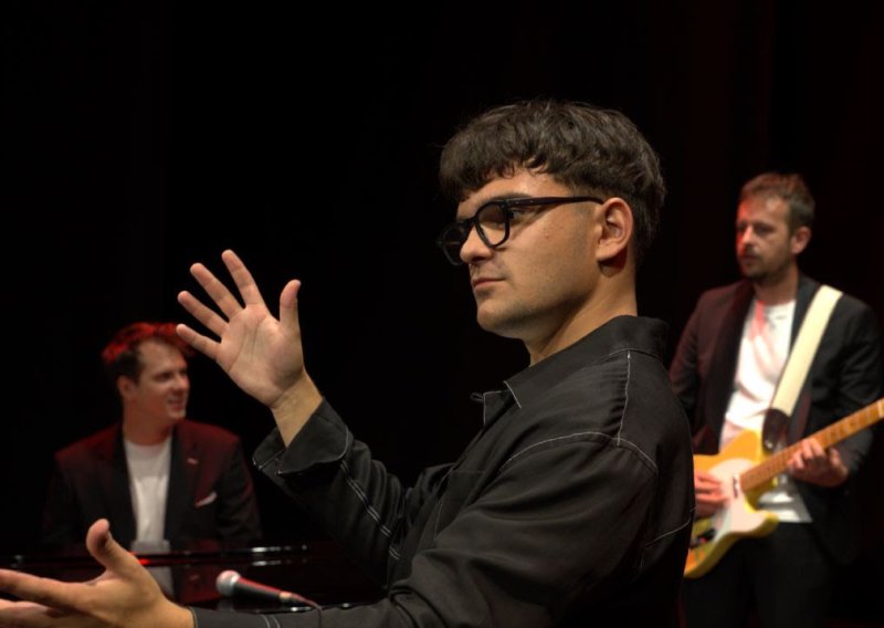 Od tambure do antologijske balade: Martin Kosovec novim singlom potvrdio status nasljednika glazbenih doajena