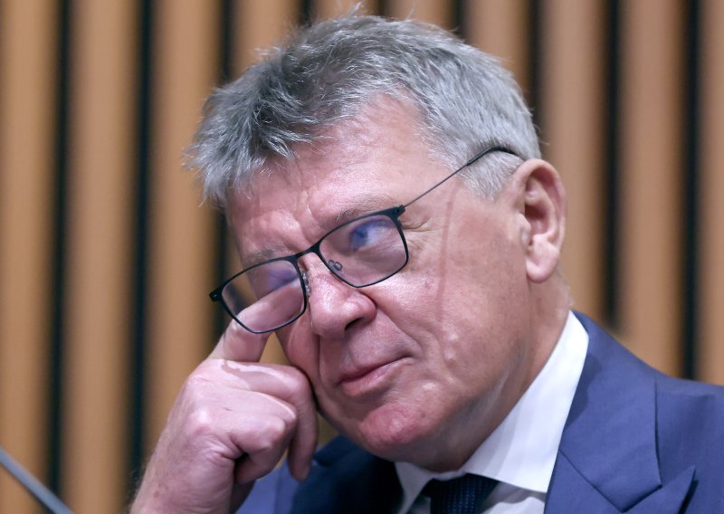 Turudić se javio zbog odrona smeća na Jakuševcu: Nije zadovoljan, komentirao i Gospić