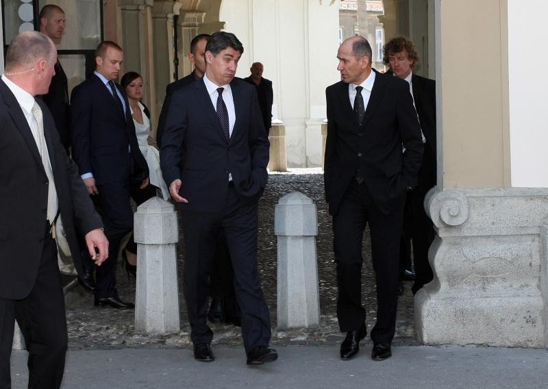 Croatian, Slovenian PMs to sign memorandum on Monday