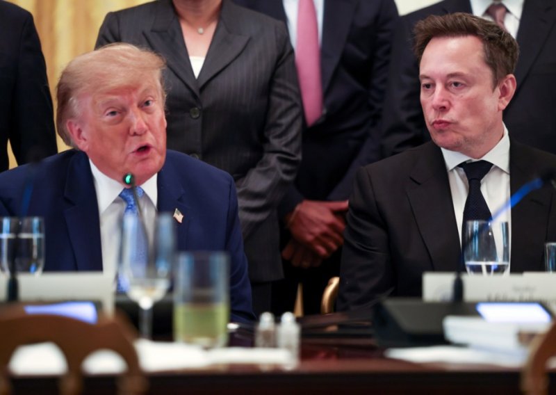Musk: Amerika će bankrotirati 1000 posto, ovo je jedino rješenje
