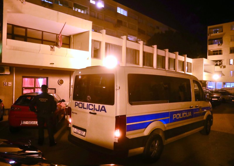 Šef lokalnog HDZ-a i još sedmorica optuženi za napad na Srbe u Splitu