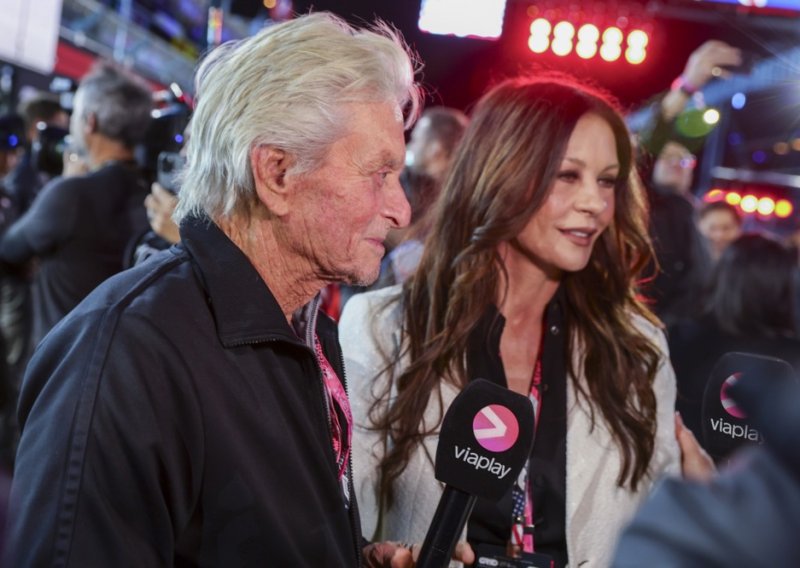Catherine Zeta-Jones otkrila kako izgleda savršen dan s Michaelom Douglasom: Jedan ritual ne preskaču