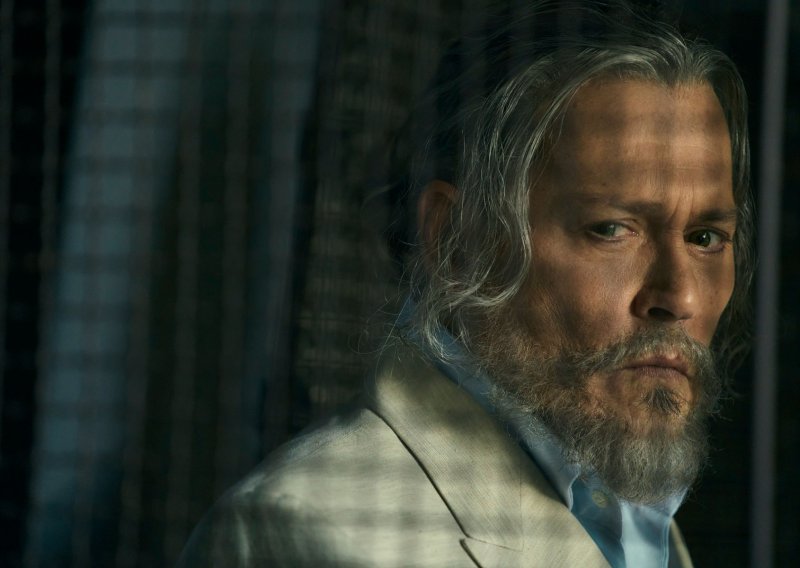 Tajanstveni gost na jahti i opasna kriminalka: Johnny Depp u mračnom trileru koji krije više nego što otkriva