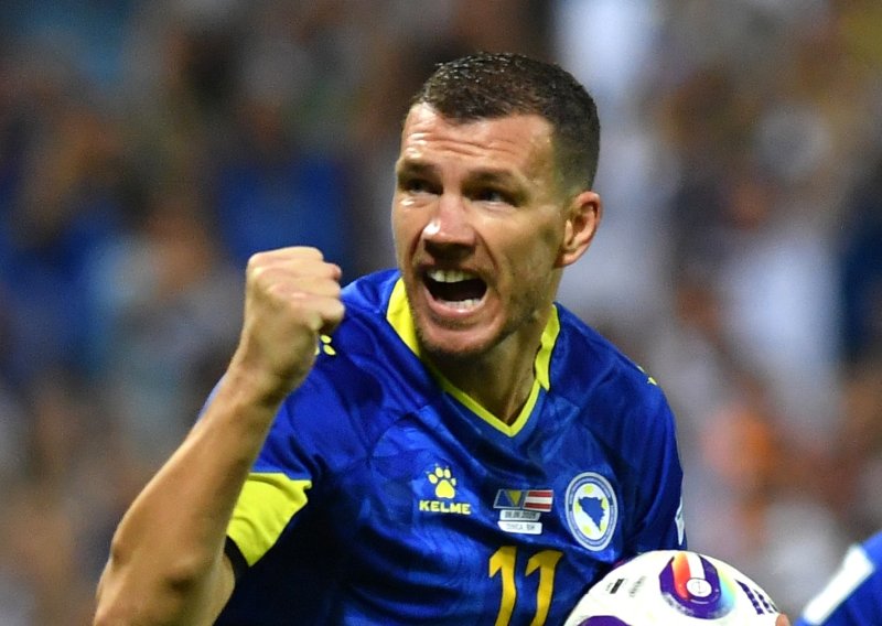 Edin Džeko se emotivnom objavom oprostio od reprezentacije BiH. Njegova poruka slama srca