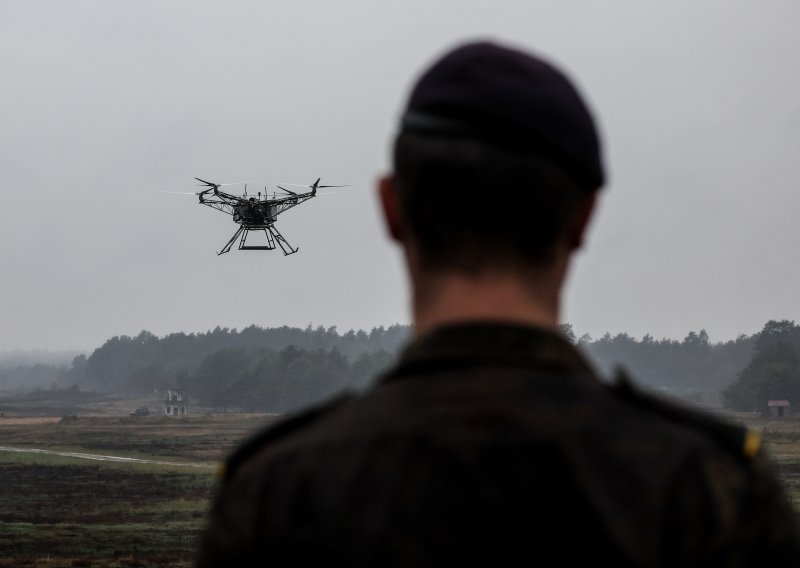 Njemačka uvodi pukovniju budućnosti: Stotine vojnika bit će zadužene za dronove