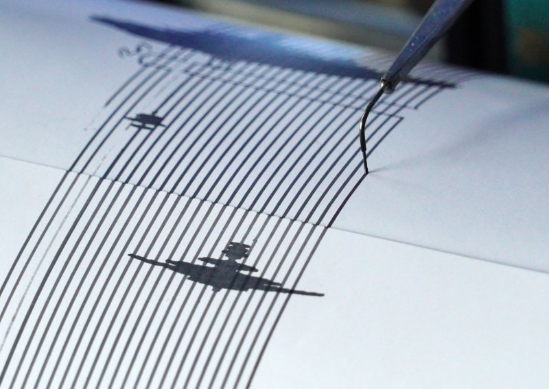 Potres magnitude 5,9 pogodio Indoneziju