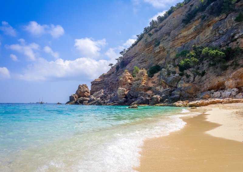 Mediteranska razglednica: Talijanski dragulj tirkiznog mora uvršten među osam najboljih plaža planeta