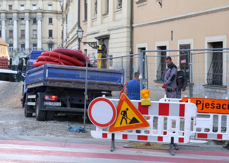 [FOTO] Pogledajte kako napreduju radovi u Staroj Vlaškoj