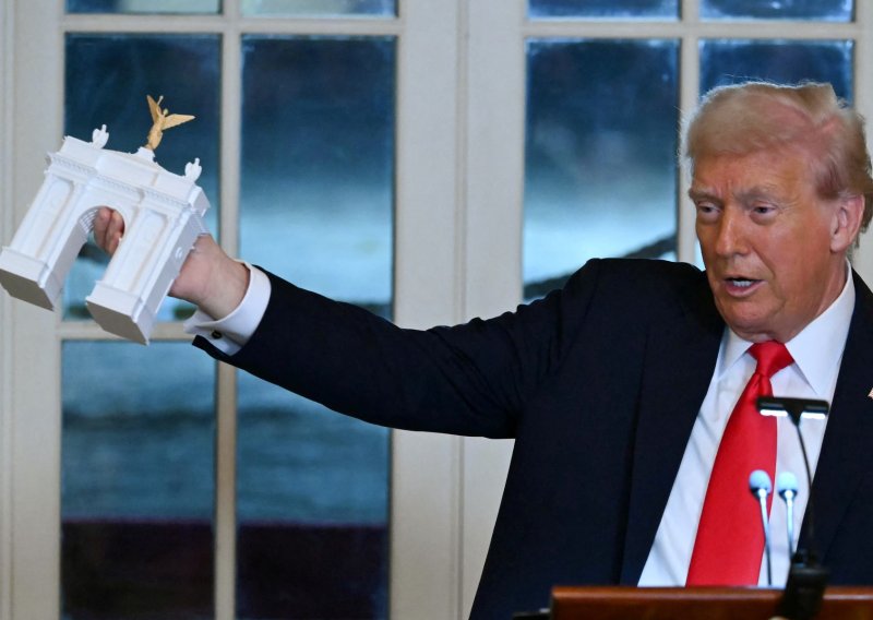 Zlato, bunkeri, snajperisti i slavoluk od 76 metara: Trump želi potpuno promijeniti lice Washingtona