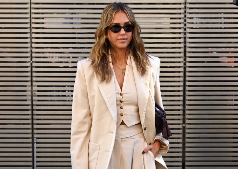 Mislili ste da je bež dosadna nijansa? Jessica Alba na najbolji način dokazala upravo suprotno