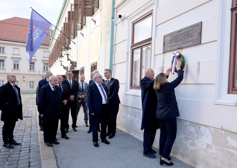 Prije 35 godina JNA raketirala Banske dvore, počinje suđenje šestorki: 'Da se nije ustao od stola, nitko ne bi ostao živ'