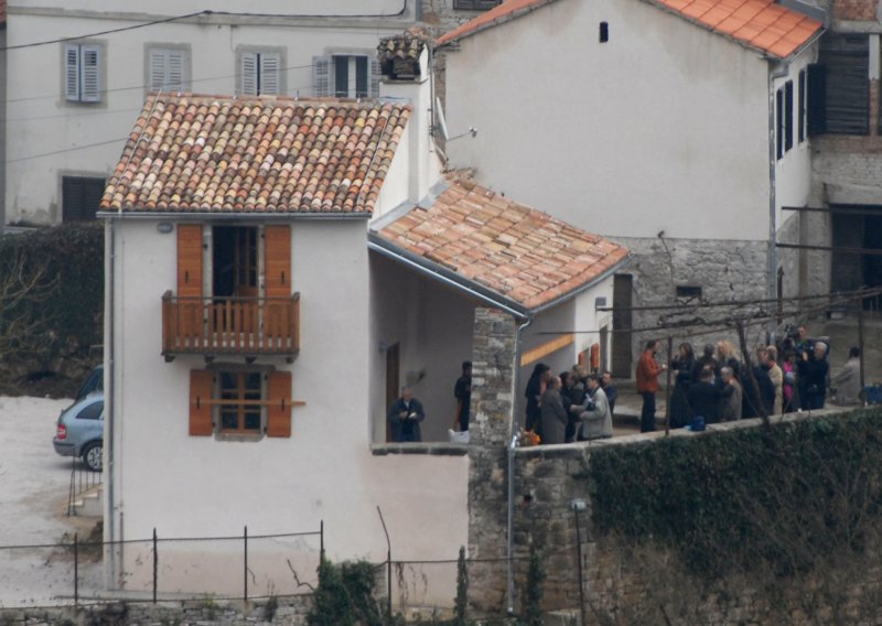 Iz Istre odlaze s novim pjesmama i romanima: Hiža od besid već priprema dolazak deset autora