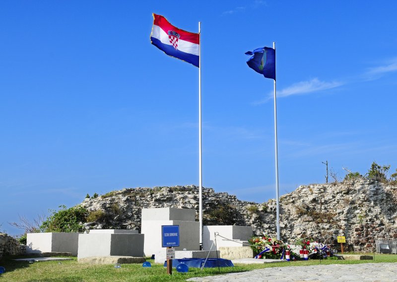 Prije 35 godina Hrvatska je u podrumu INA-e raskinula sve veze s Jugoslavijom