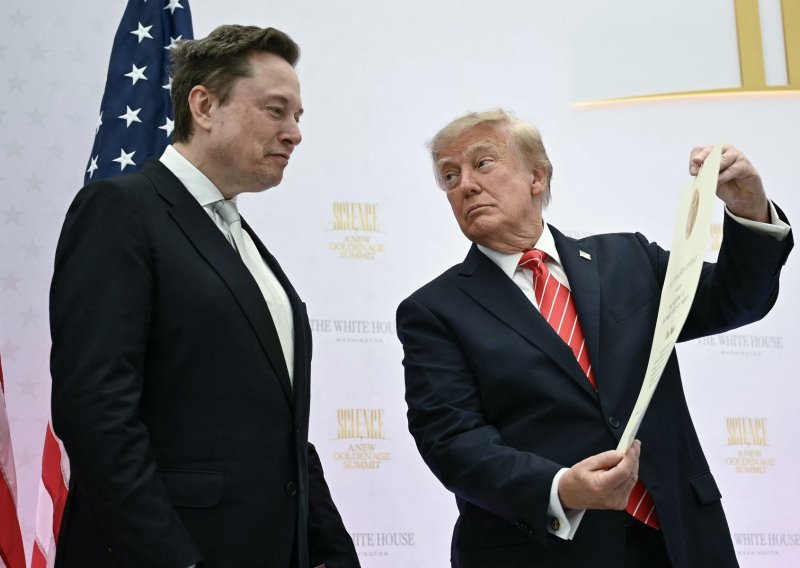 Preokret u Washingtonu: Palo veliko pomirenje Trumpa i Muska