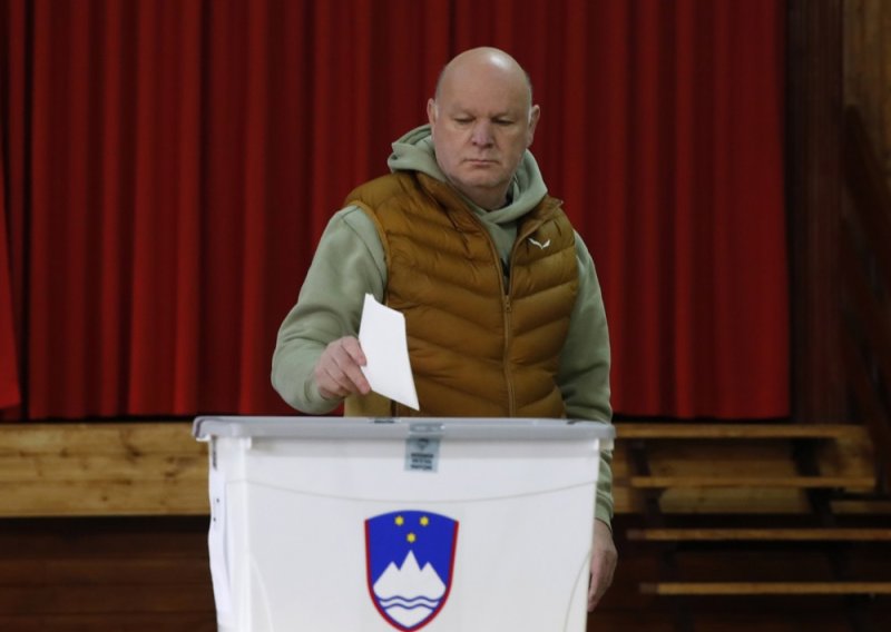 Slovenci sutra na biralištima: Četiri su referendumska pitanja, ali samo jedno je obvezno