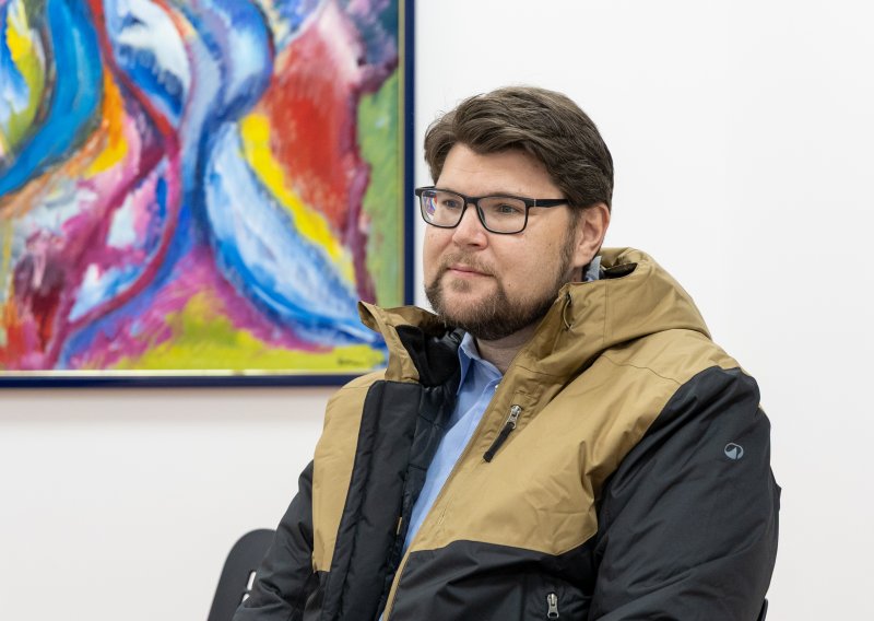 Javio se Grbin oko požara u Puli: Otkrio kakva je kvaliteta zraka