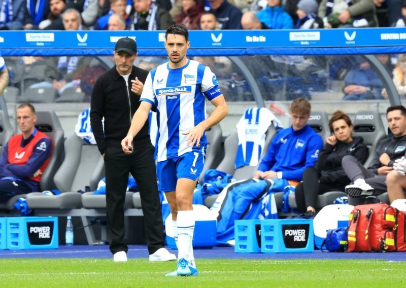 Pogledajte kako je Brekalo zabio važan pobjedonosni gol