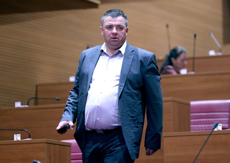 Vinkovački SDP se protivi rješavanjem otpada privatnom tvrtkom 'Plenković oslabio nadzor'