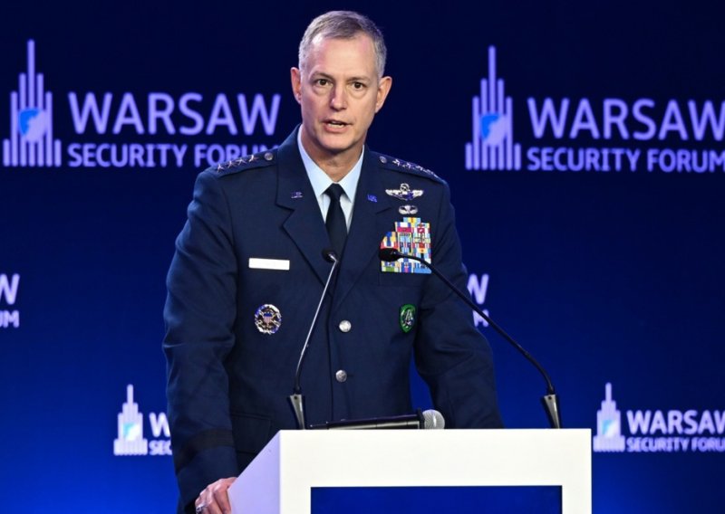 NATO zaprijetio Rusiji: 'Uništit ćemo sve što bude sudjelovalo u napadu na nas'