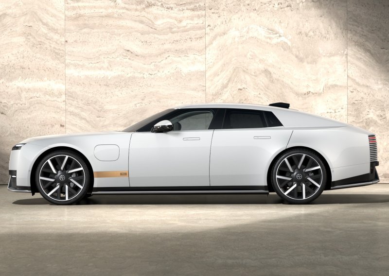 Jaguar pokazao automobil kojim kreće ispočetka