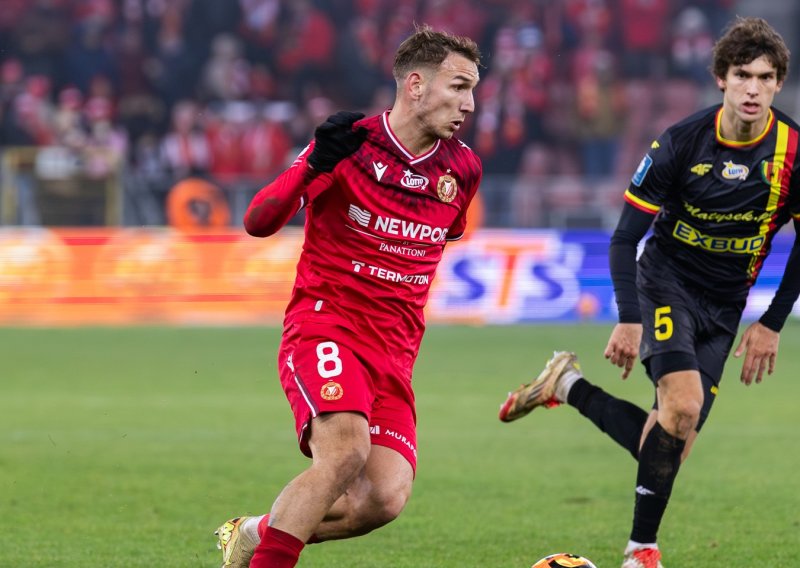 Pogledajte gol koji je bivši hajdukovac zabio ispred više od 40.000 navijača