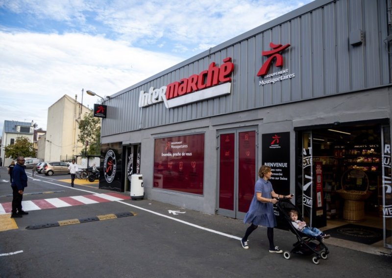 Ni hrana više nije sigurna: U Francuskoj hakeri napali hladnjake u supermarketima
