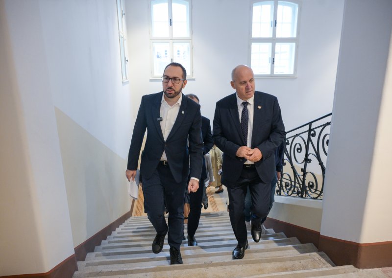 Bačić Tomaševiću nakon podizanja poreza na nekretnine: Sada smanjite porez na dohodak