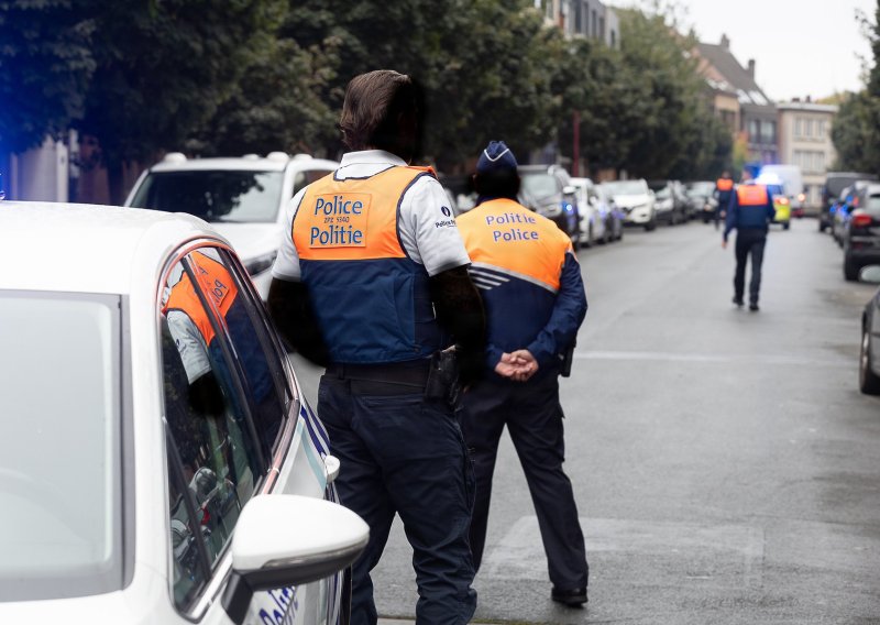 Centar Europe postao poprište krvavih obračuna: Ustrijeljen i policajac