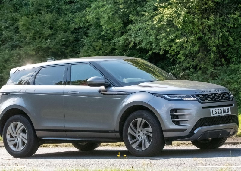 Kupio Range Rover za 5000 dolara nakon što su ga mehaničari otpisali: Kad je otvorio motor, uslijedilo je nešto nevjerojatno