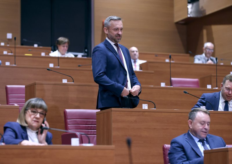 Sukob iz sabornice preselio se pred TV kamere: 'Znate li kad osjećam susramlje?'