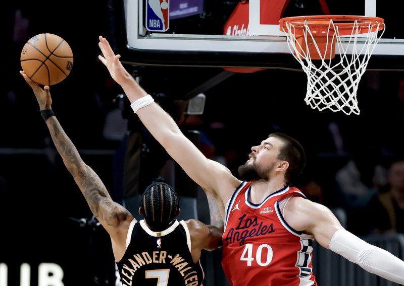 Aktualni NBA prvaci poraženi s 50 koševa razlike; Zubac ostvario 'double-double', 12 koševa Hezonje