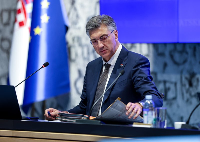 Na Plenkovićev zahtjev EU promijenio zaključke: U Crnoj Gori neće biti oduševljeni