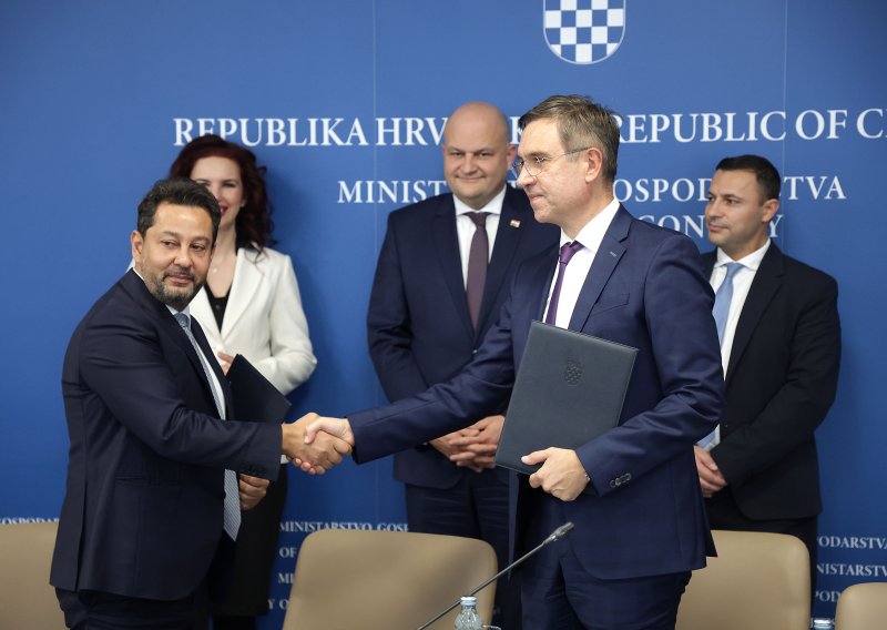 Prodano brodogradilište Uljanik: Turci potpisali ugovor i platili 12 milijuna eura