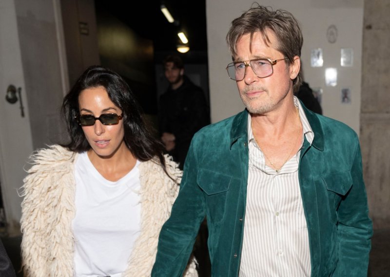 Brad Pitt i Ines de Ramon zaljubljeni šeću Parizom, no svi gledaju u njegove hlače