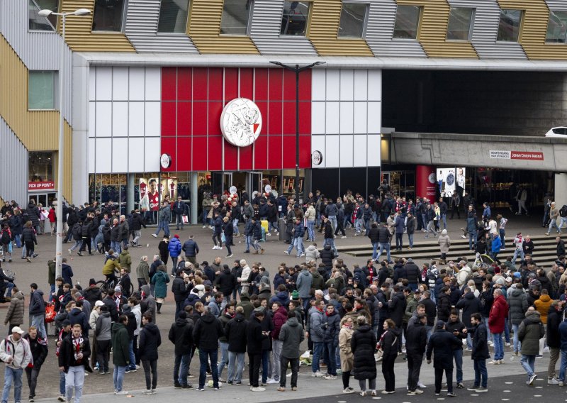 Ajax nakon kaosa u Splitu izdao dramatično upozorenje navijačima: Posebno su izdvojili taksiste