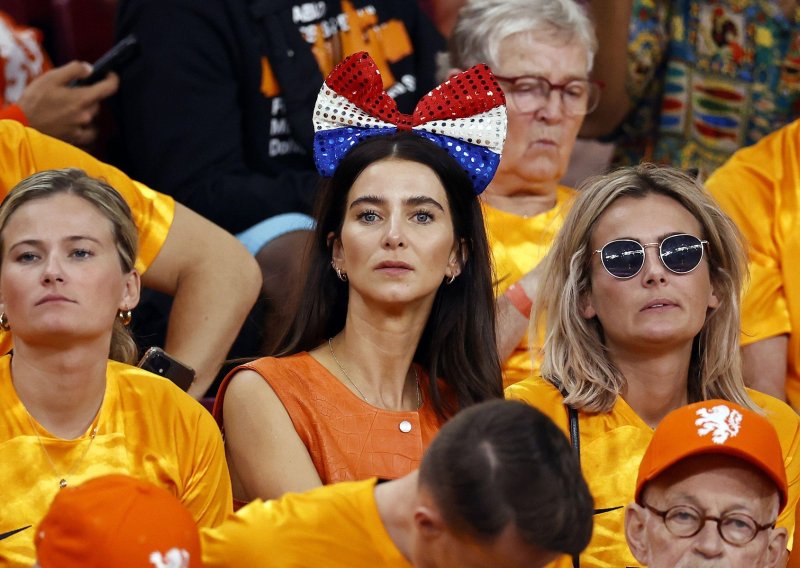 Upoznajte žene koje stoje uz Ajaxove nogometaše: Među njima je i nasljednica velikog bogatstva