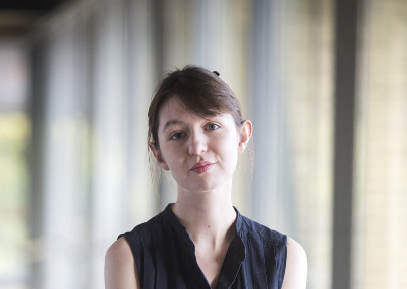 Sally Rooney protjerana iz britanskih knjižara zbog podrške Palestine Actionu