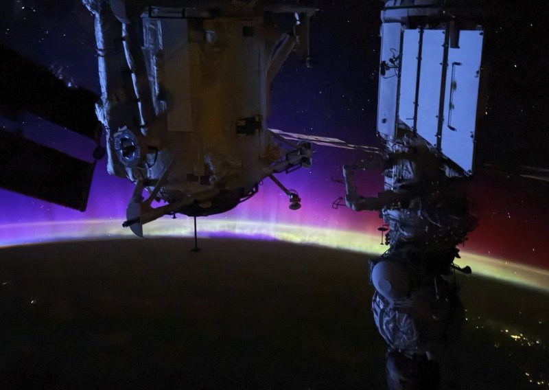 Prekrasan prizor: Astronaut snimio auroru kroz prozor ISS-a