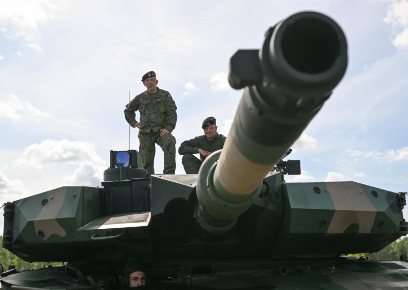 Poljska za obranu izdvaja 53 milijarde eura, banke traže model podjele rizika