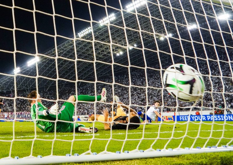 Hajduk srušio moćni Ajax, a Švicarci se naklonili jednom igraču Bijelih: Posebno su izdvojili jedan detalj