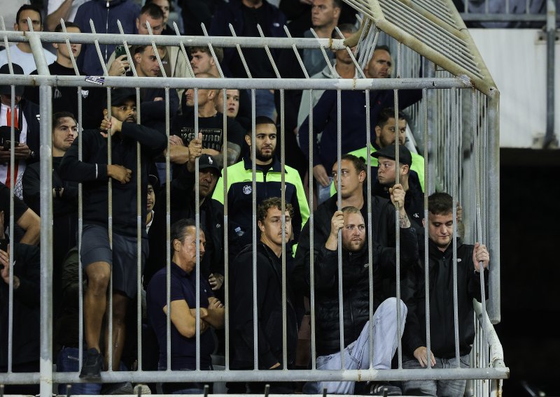 Navijači Ajaxa: U Splitu je prekršeno nepisano navijačko pravilo. Torcida je prešla sve granice