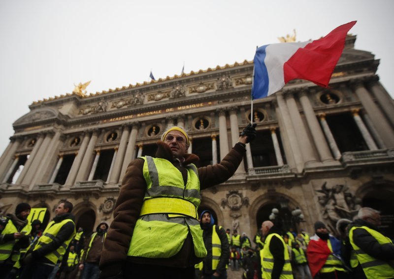 Vraćaju se Žuti prsluci? Evo što znamo o pokretu koji je prije osam godina natjerao Macrona na uzmak