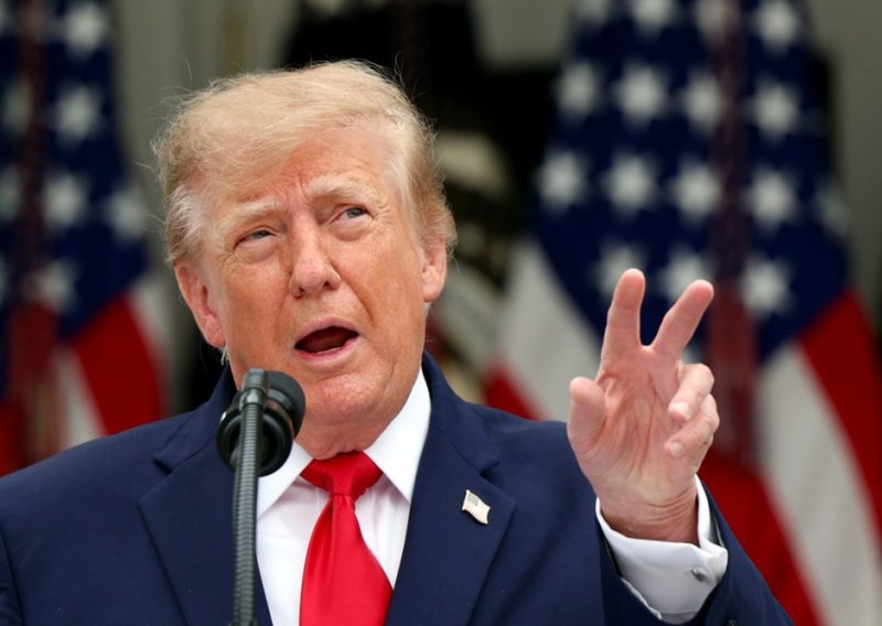 Trump se rugao Irancima i muslimanima: 'Ako ne znate kako se netko zove, samo recite Muhamed'