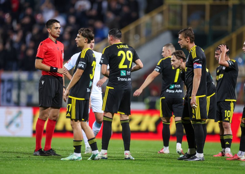 Ovo dosad nismo vidjeli u SHNL-u: Klub na francuskom jeziku poslao poruku Layecu