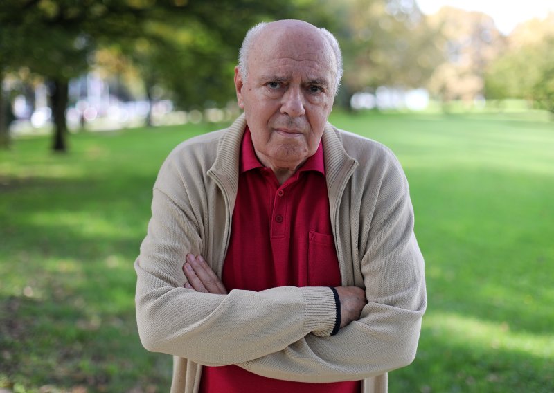 Puhovski iznio radikalan prijedlog: 'Treba razmotriti zabranu Torcide!'