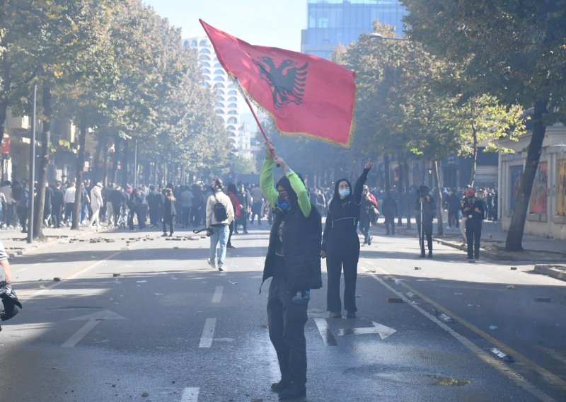 Srpski scenarij prijeti i Albaniji? Nezadovoljstvo raste, Edi Rama pod sve većim pritiskom
