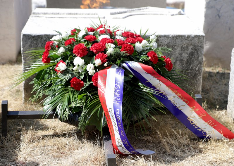 Obilježena 35. obljetnica stradanja Lovasa u Domovinskom ratu