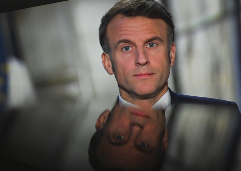 Francuska u kaosu, Macron sazvao krizni sastanak: Večeras se obraća naciji